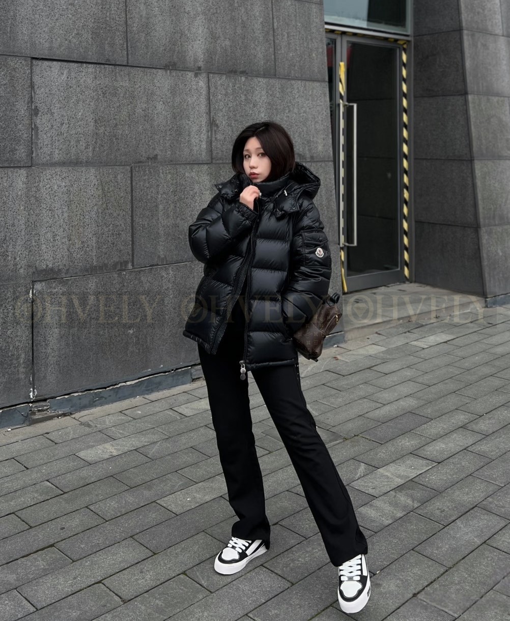 【 ZP 】MONCLER 패딩 (매장가 298만원) 상품 썸네일