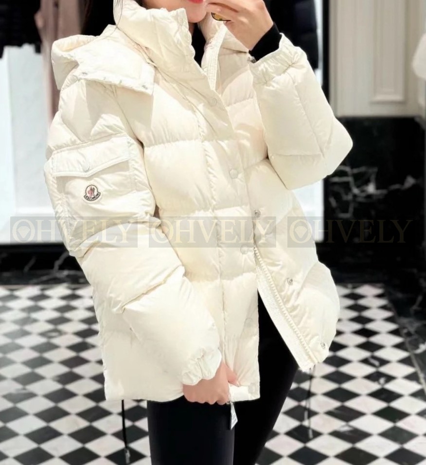 【 ZP 】MONCLER 패딩 (매장가 353만원) 상품 썸네일