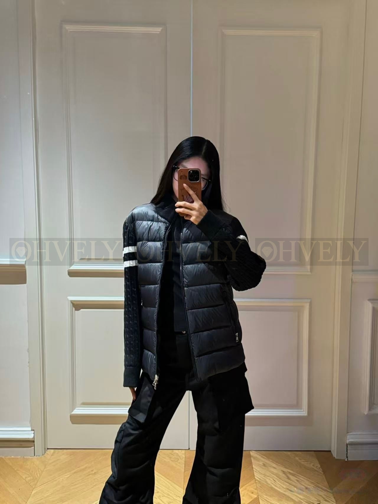 【 ZP 】MONCLER 패딩 아우터 (매장가 240만원) 상품 썸네일