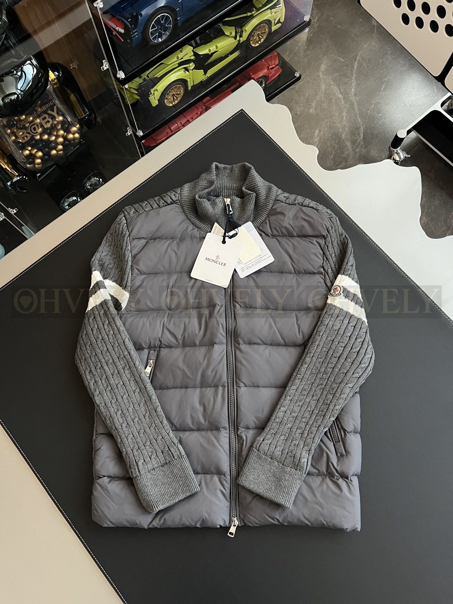 【 ZP 】MONCLER 패딩 아우터 (매장가 240만원) 상품 썸네일