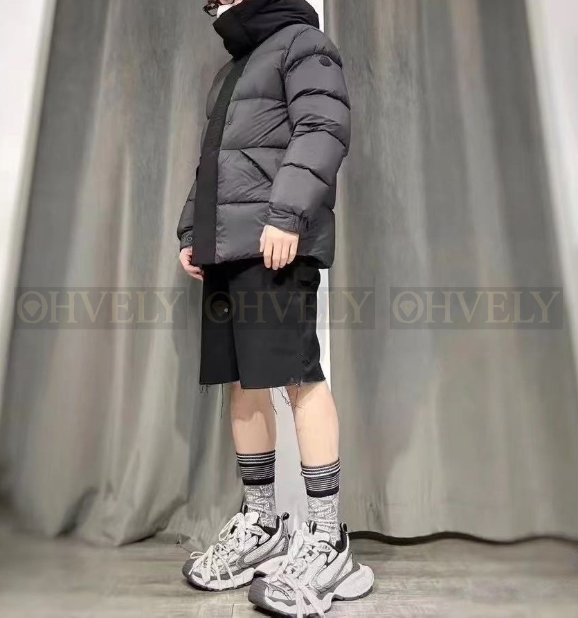 【 ZP 】MONCLER 패딩 (매장가 356만원)