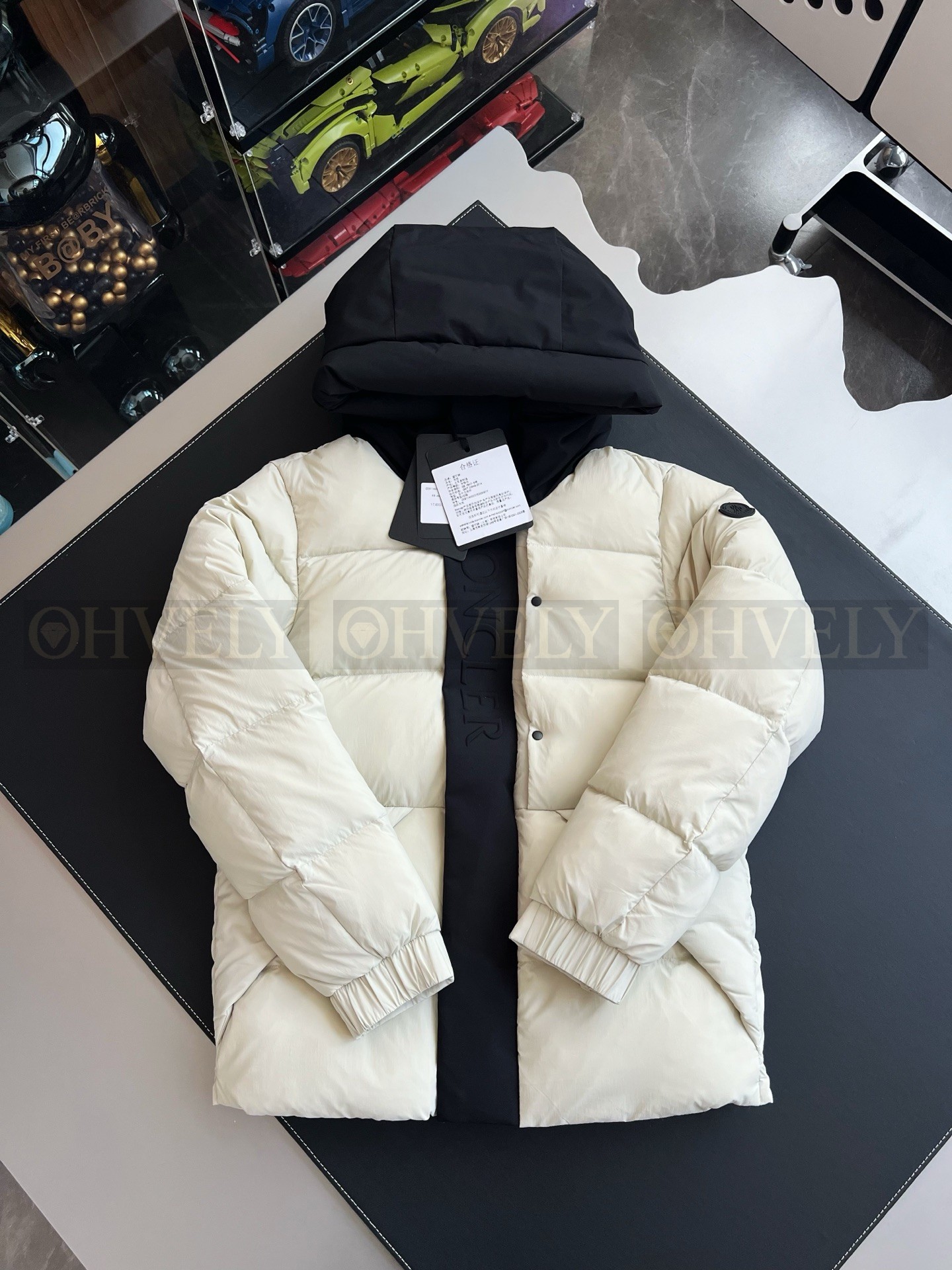 【 ZP 】MONCLER 패딩 (매장가 356만원) 상품 썸네일