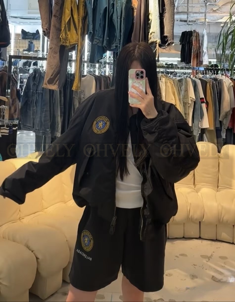 【 ZP 】BALENCIAGA 패딩 (매장가 490만원) 상품 썸네일