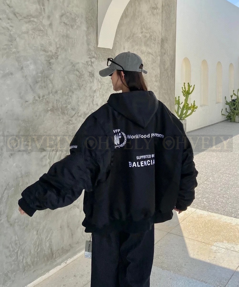 【 ZP 】BALENCIAGA 아우터 (매장가 442만원) 상품 썸네일