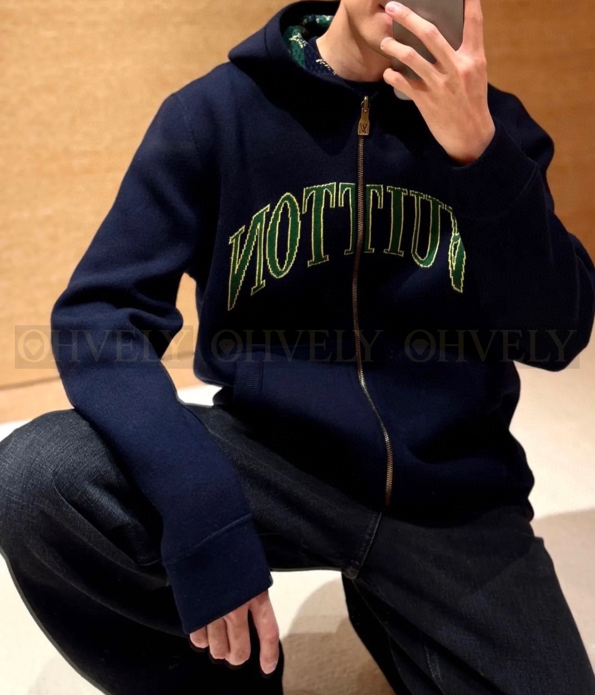 【 ZP 】LOUIS VUITTON 집업 후드 (매장가 586만원) 상품 썸네일