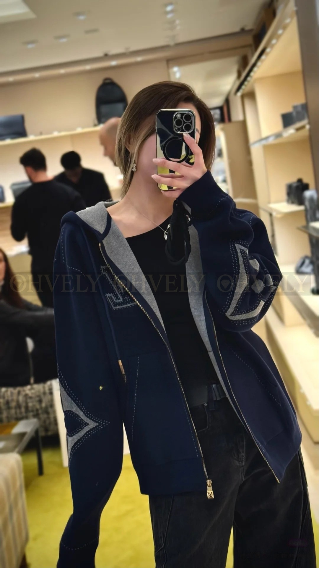 【 ZP 】LOUIS VUITTON 집업 후드 (매장가 378만원) 상품 썸네일