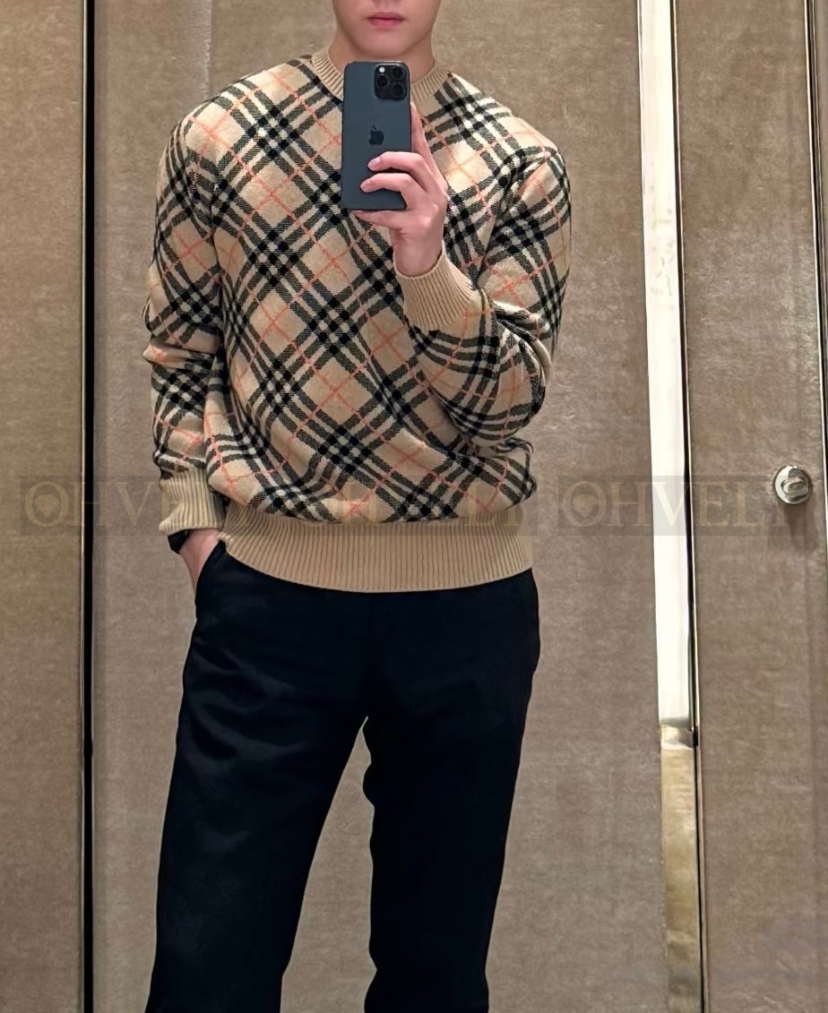 【 ZP 】Burberry 블렌드 스웨터 (매장가 236만원) 상품 썸네일