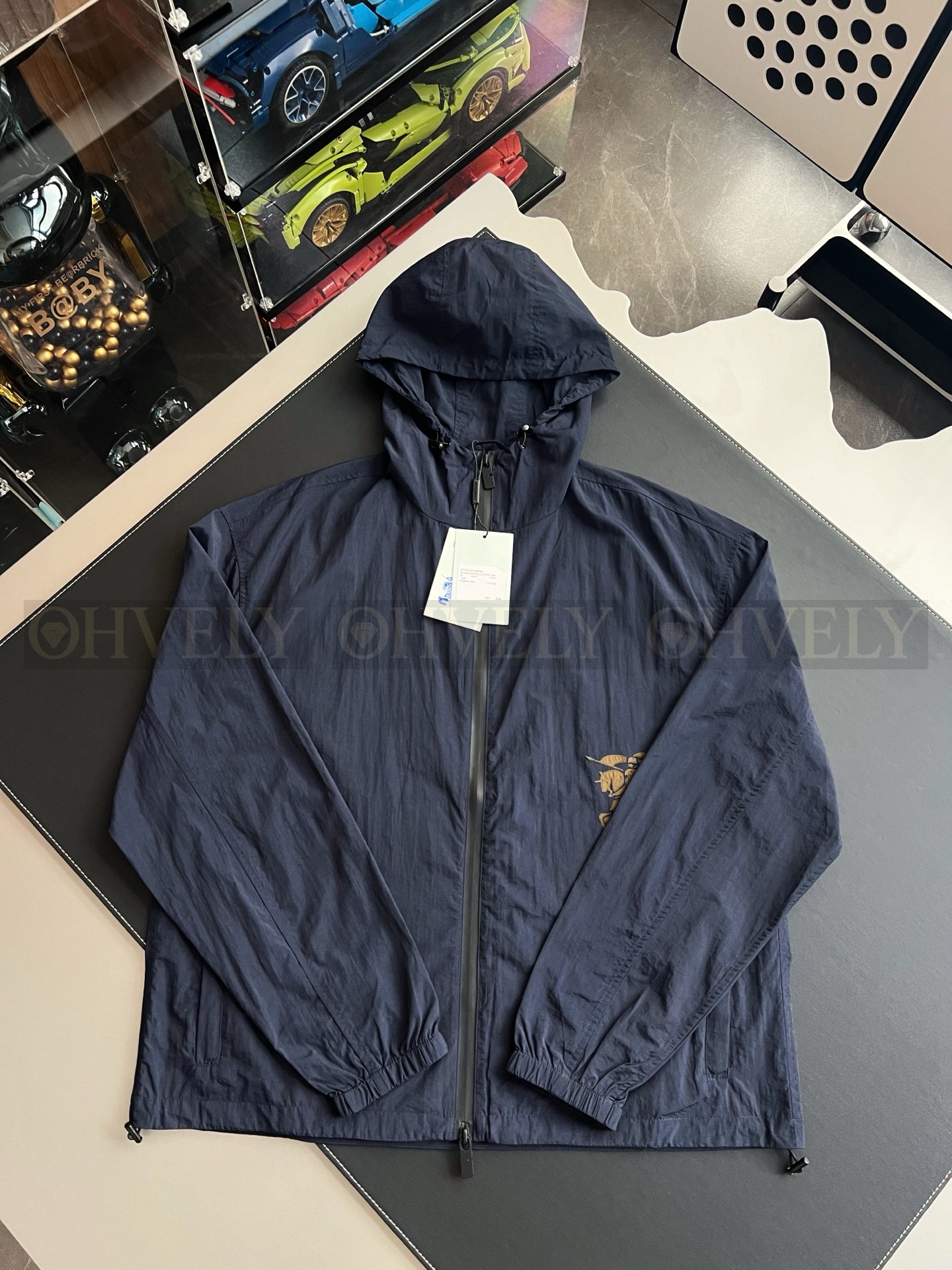 【 ZP 】Burberry 나일론 네이비 후드 자켓 (매장가 175만원) 상품 썸네일