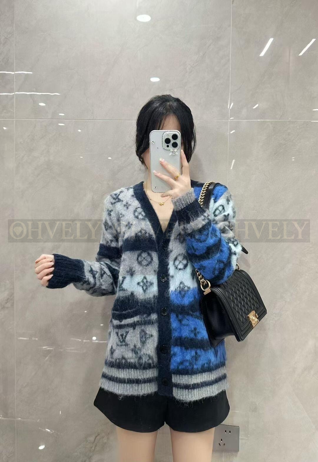 【 ZP 】LOUIS VUITTON 스웨터 (매장가 316만원) 상품 썸네일