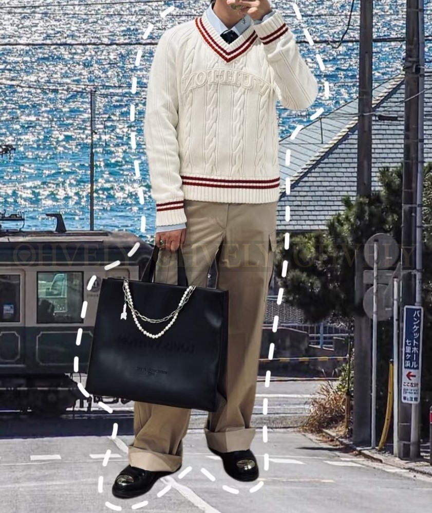 【 ZP 】LOUIS VUITTON 스웨터 (매장가 320만원) 상품 썸네일