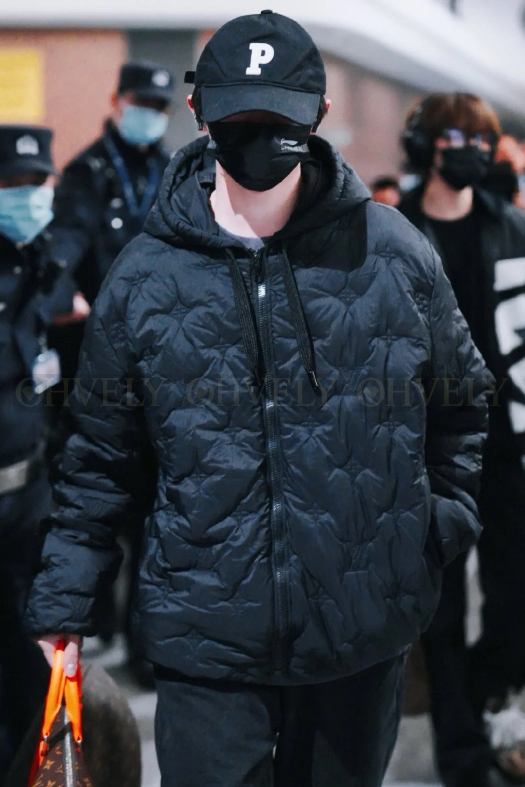 【 ZP 】LOUIS VUITTON 패딩 자켓 (매장가 572만원) 상품 썸네일
