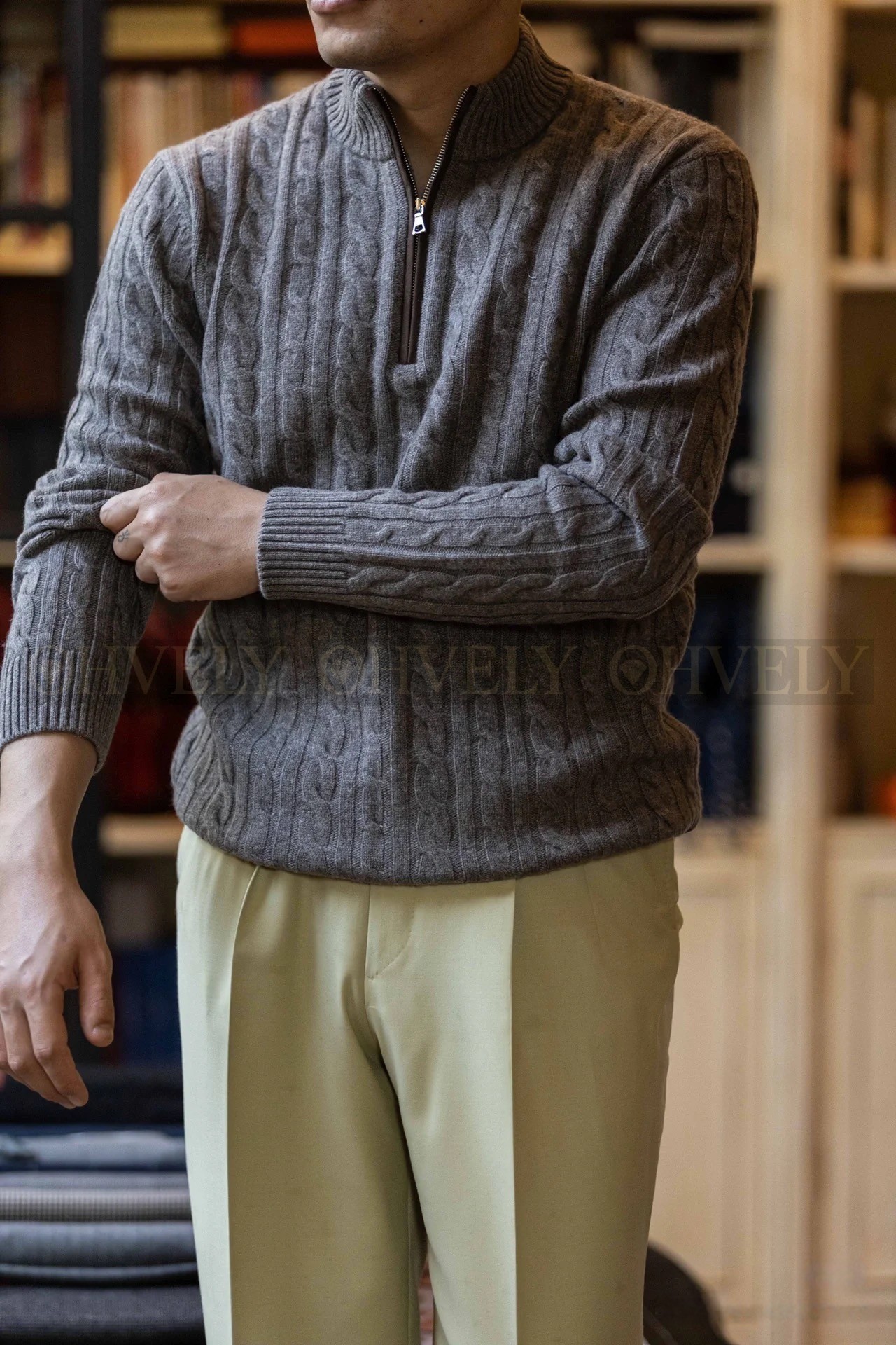 【 ZP 】LoroPiana 니트 스웨터 (매장가 410만원) 상품 썸네일