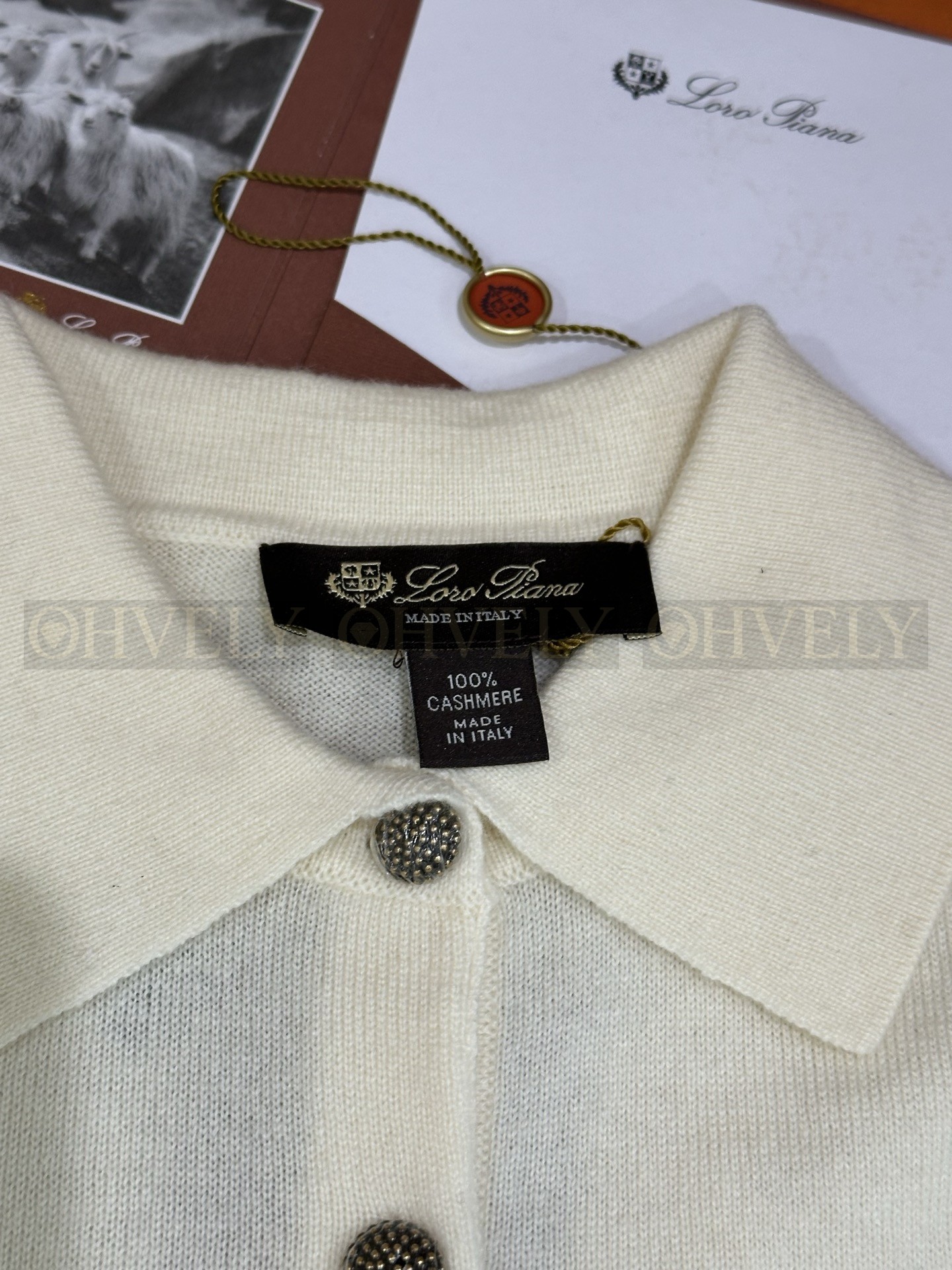 【 ZP 】LoroPiana 티셔츠 (매장가 332만원) 상품 썸네일