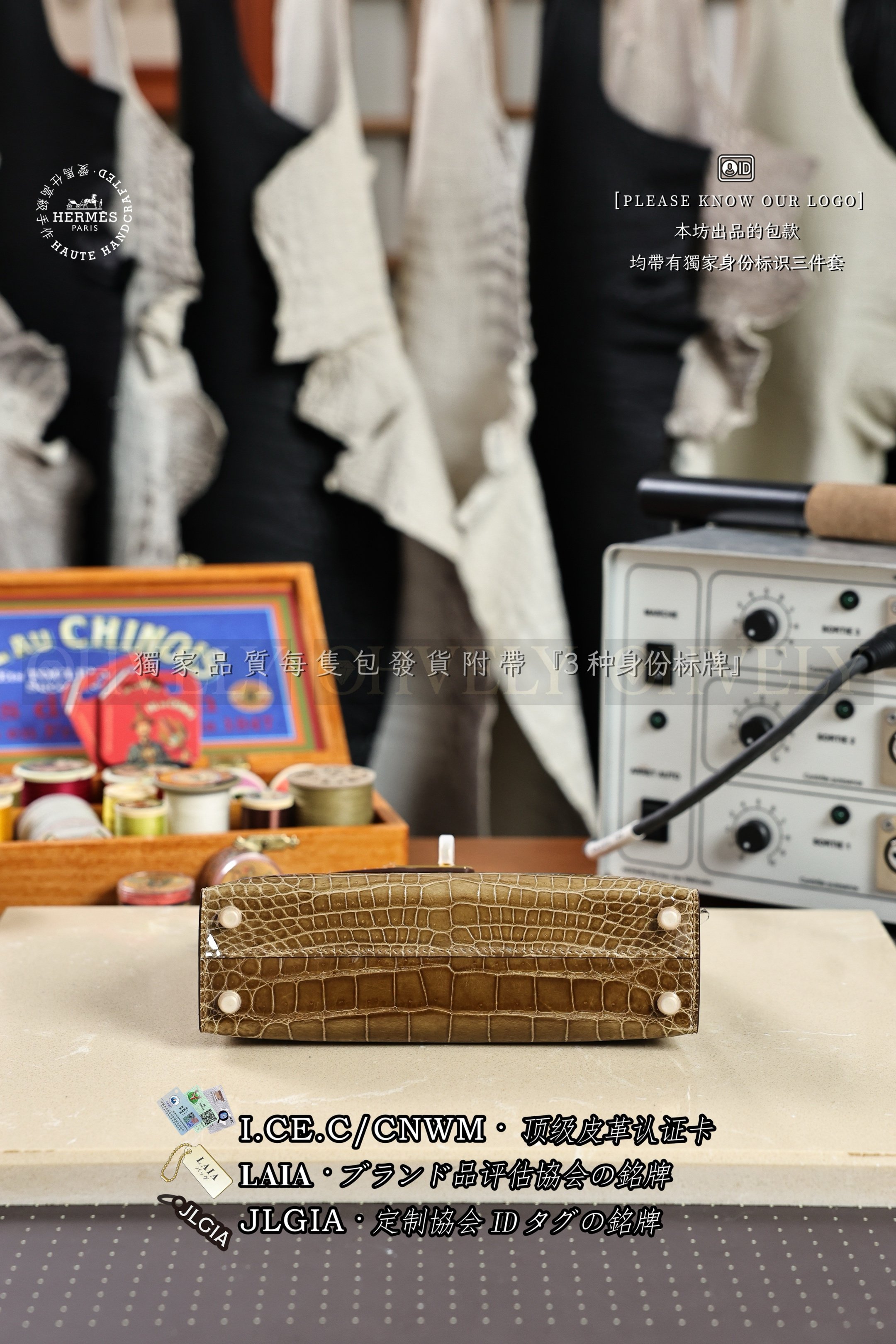 Hermès Kelly 𝙄𝙄 𝙈𝙄𝙉𝙄 𝙁𝙞𝙘𝙚𝙡𝙡𝙚 금장 상품 썸네일