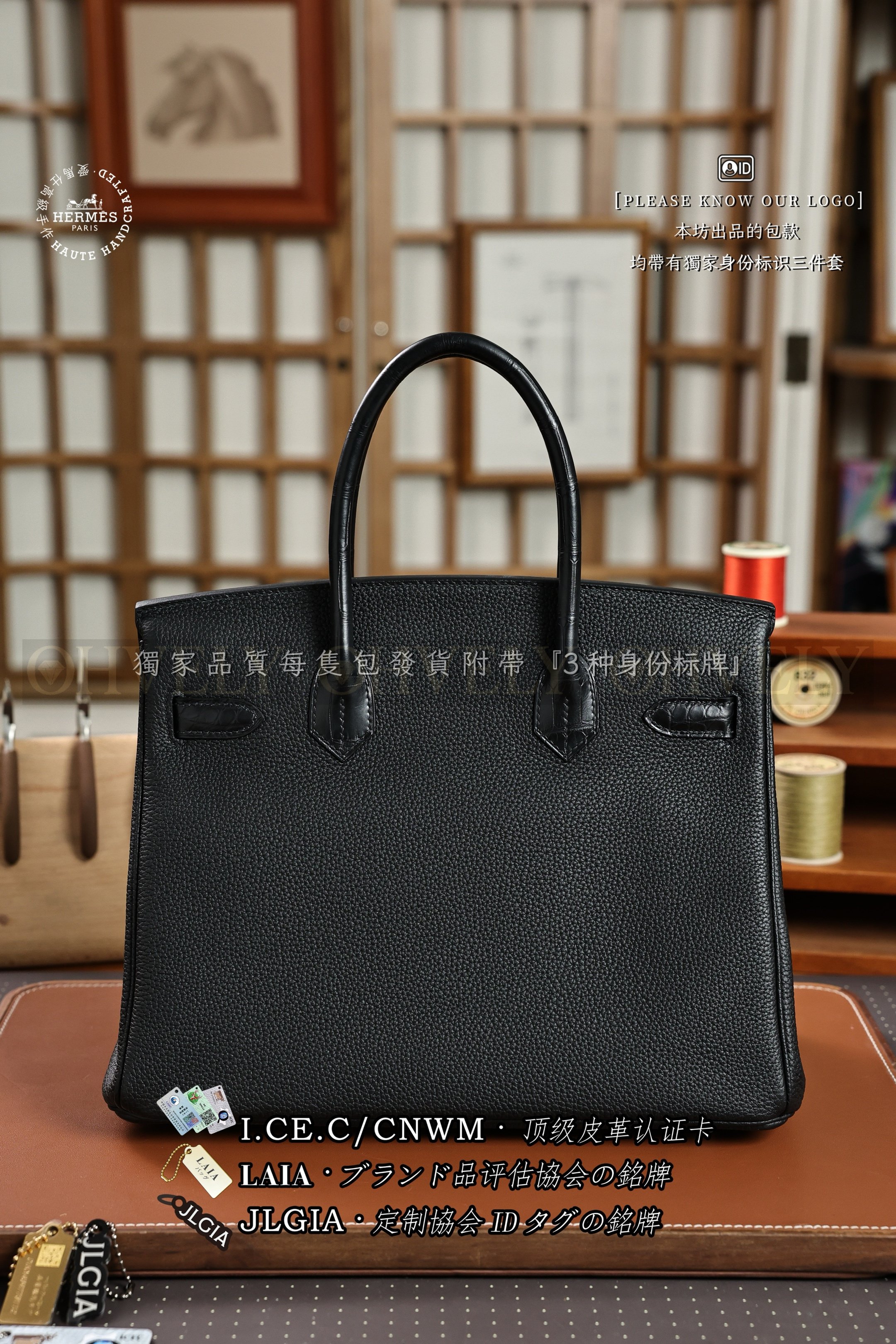 Hermès 𝚃𝚘𝚞𝚌𝚑 Birkin 𝟹𝟶 𝙽𝚘𝚒𝚛 금장 상품 썸네일