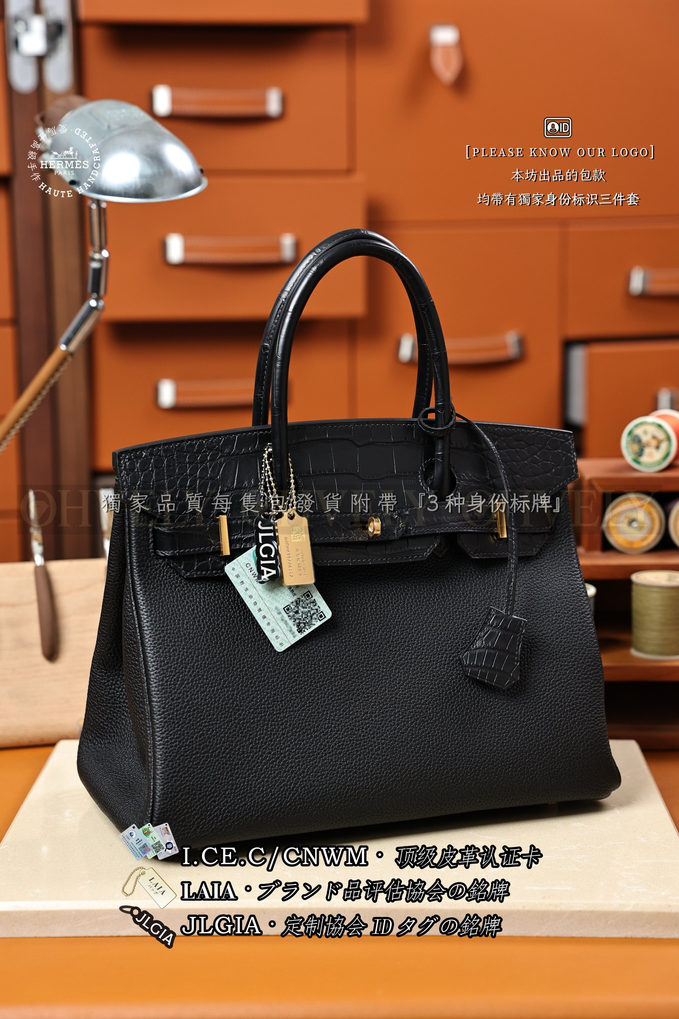 Hermès 𝚃𝚘𝚞𝚌𝚑 Birkin 𝟹𝟶 𝙽𝚘𝚒𝚛 금장 상품 썸네일