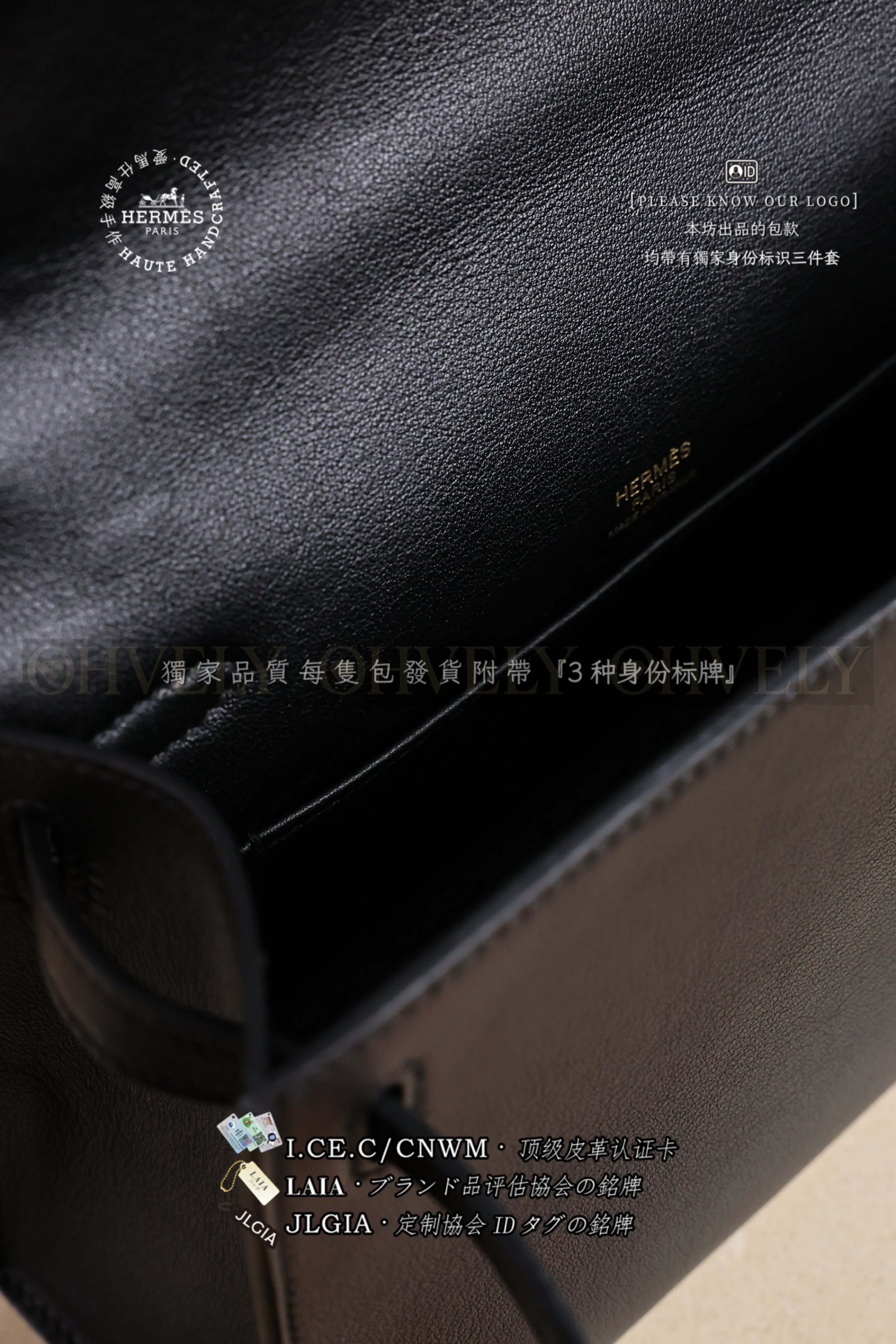 Hermès 𝙼𝚒𝚗𝚒 Kelly 𝙸 𝙽𝚘𝚒𝚛 금장 상품 썸네일