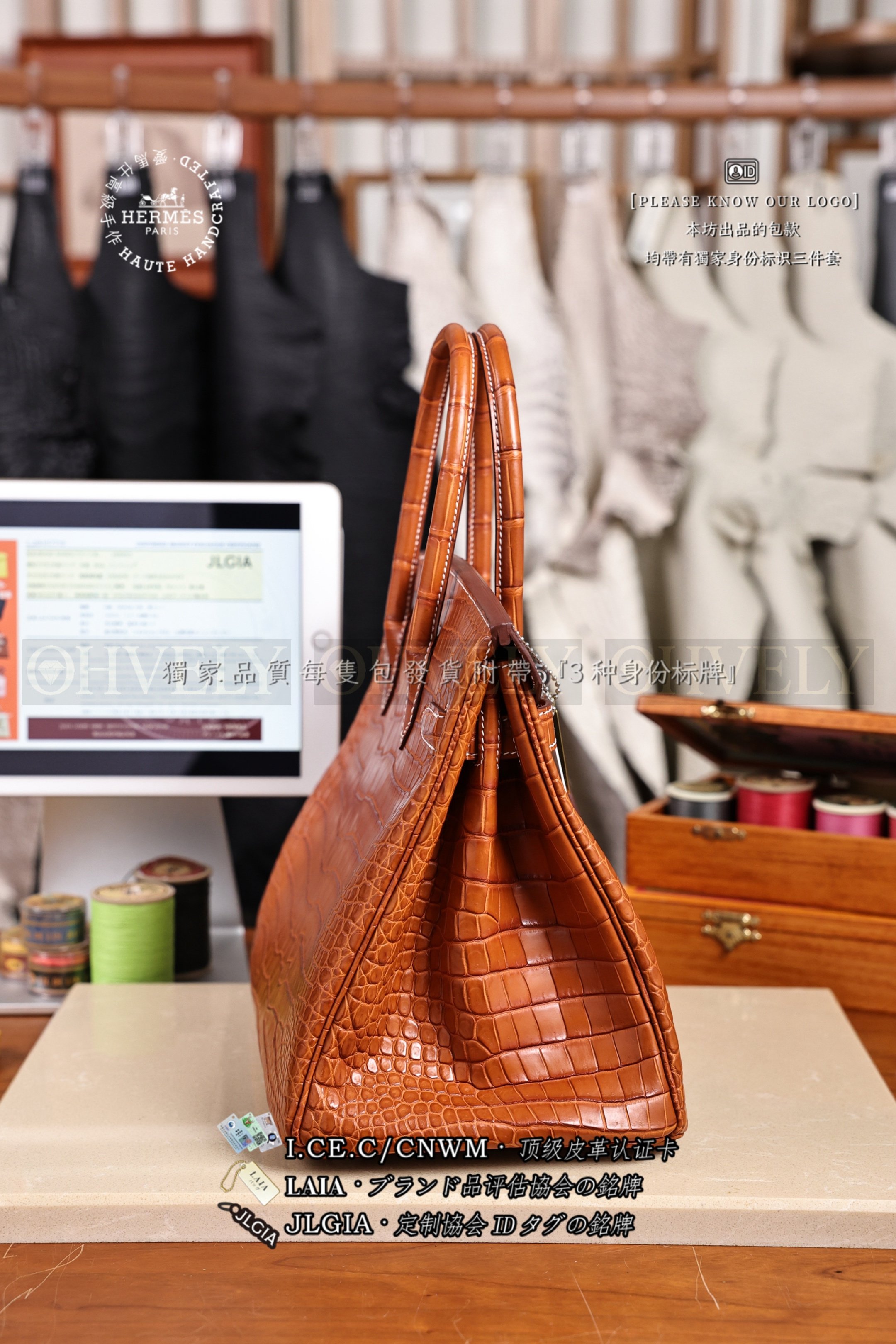 Hermès BIRKIN 𝟹𝟶 𝙶𝚘𝚕𝚍  은장 상품 썸네일