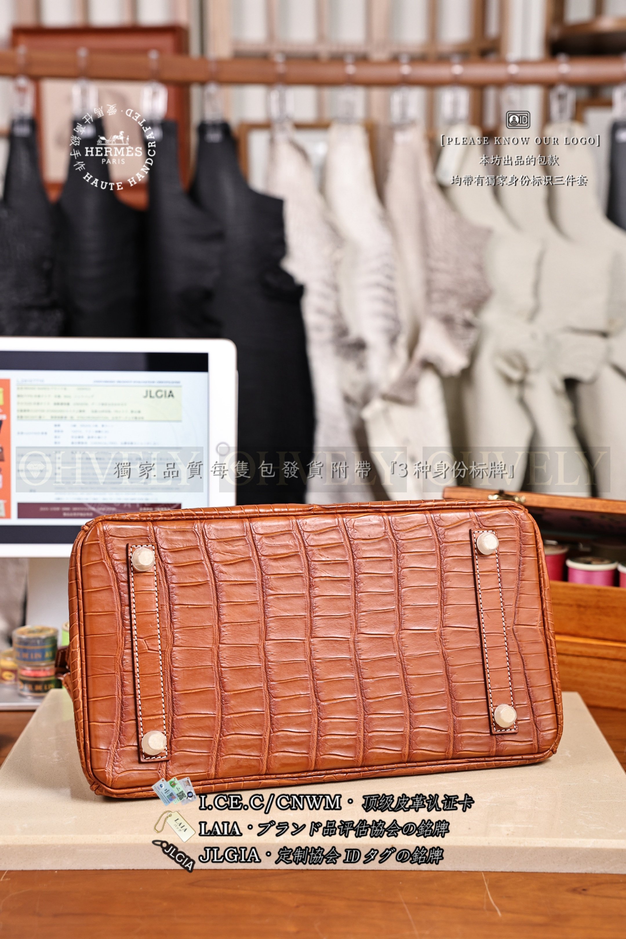 Hermès BIRKIN 𝟹𝟶 𝙶𝚘𝚕𝚍  은장 상품 썸네일