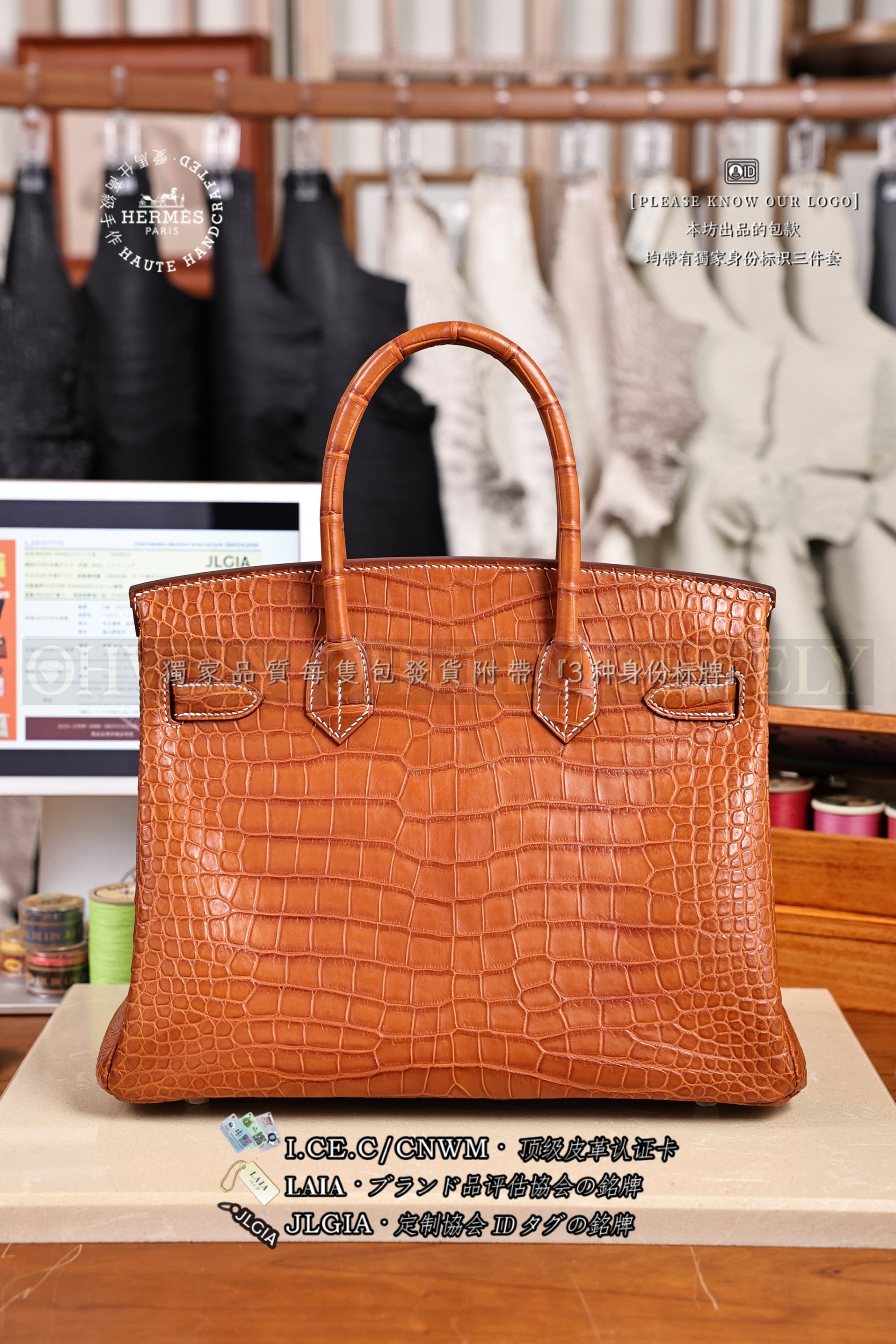 Hermès BIRKIN 𝟹𝟶 𝙶𝚘𝚕𝚍  은장 상품 썸네일