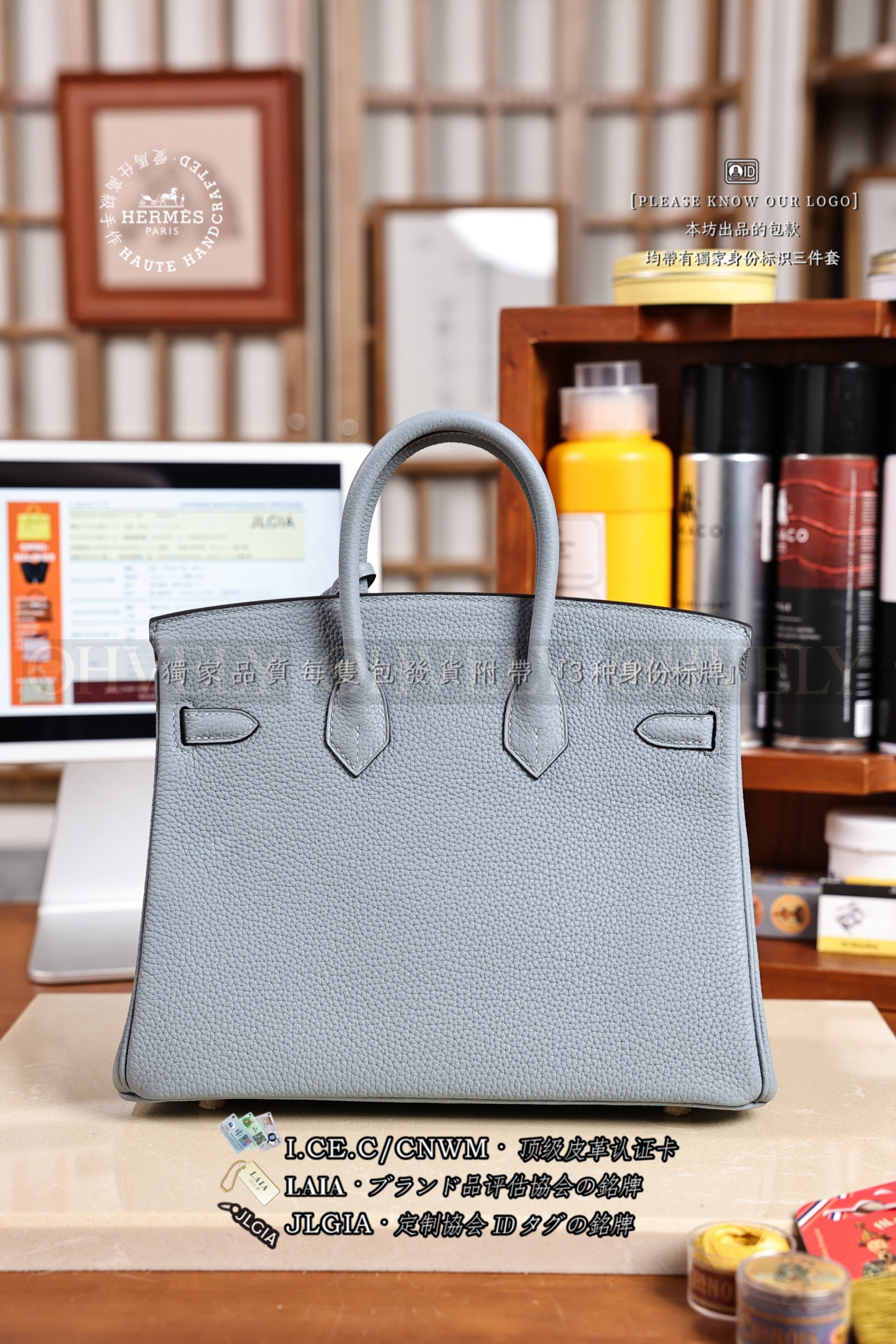 Hermès BIRKIN 𝟸𝟻 𝙱𝚕𝚞𝚎 𝙿𝚊𝚕𝚎 금장 상품 썸네일