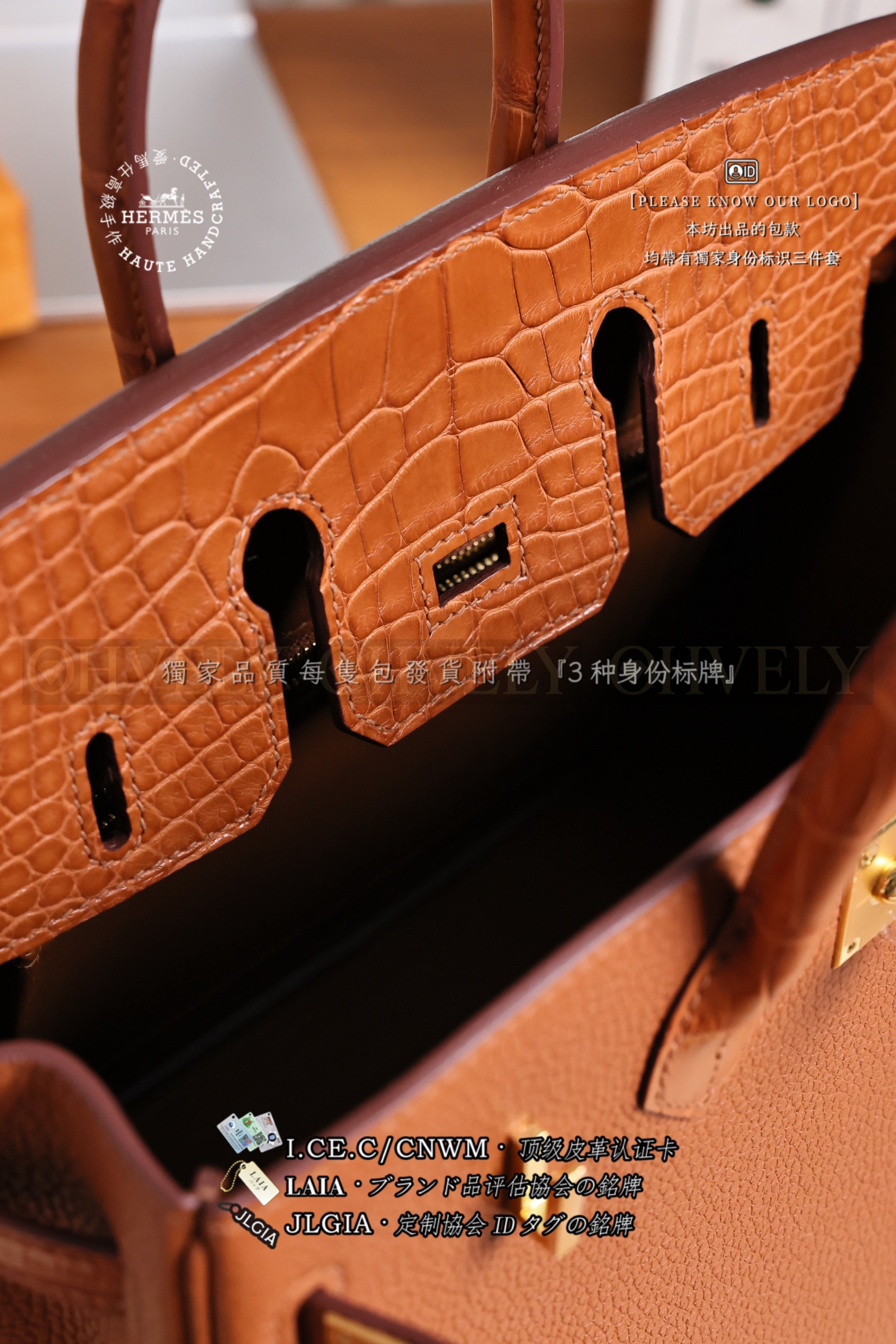 Hermès 𝚃𝚘𝚞𝚌𝚑 Birkin 𝟸𝟻 𝙶𝚘𝚕𝚍 금장 상품 썸네일