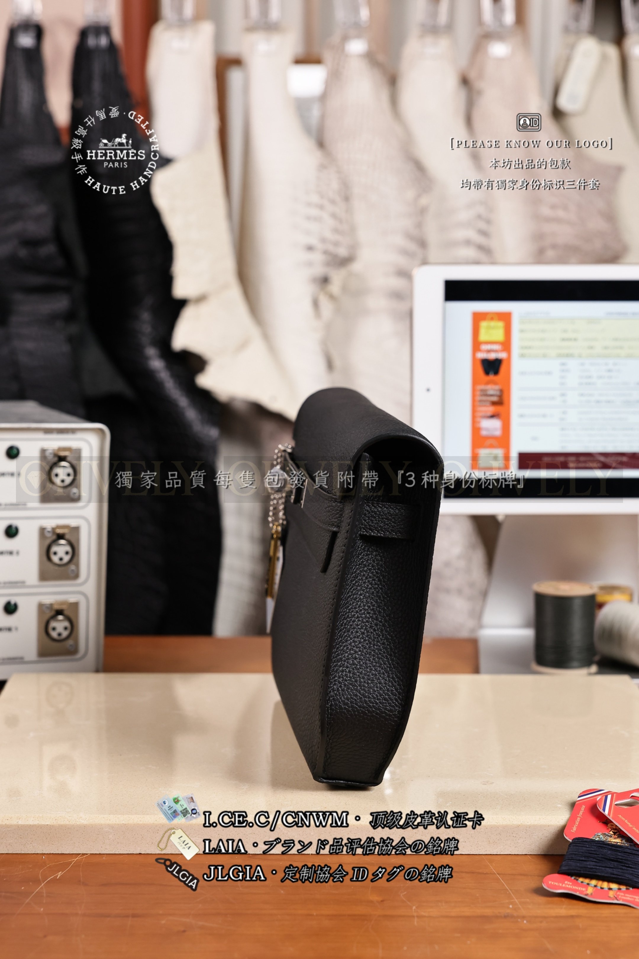 Hermès Kelly 𝙳𝚎𝚙𝚎𝚌𝚑𝚎𝚜 𝟸𝟻 𝙽𝚘𝚒𝚛 은장 상품 썸네일