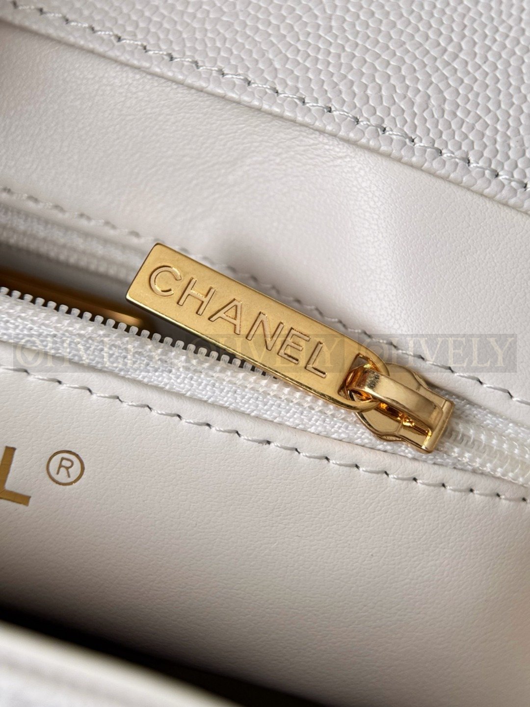 Chanel 스몰 플랩백 제니백 2026 화이트 상품 썸네일