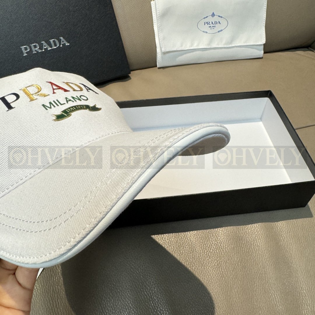 Prada 베이스볼 캡(화이트) 상품 썸네일