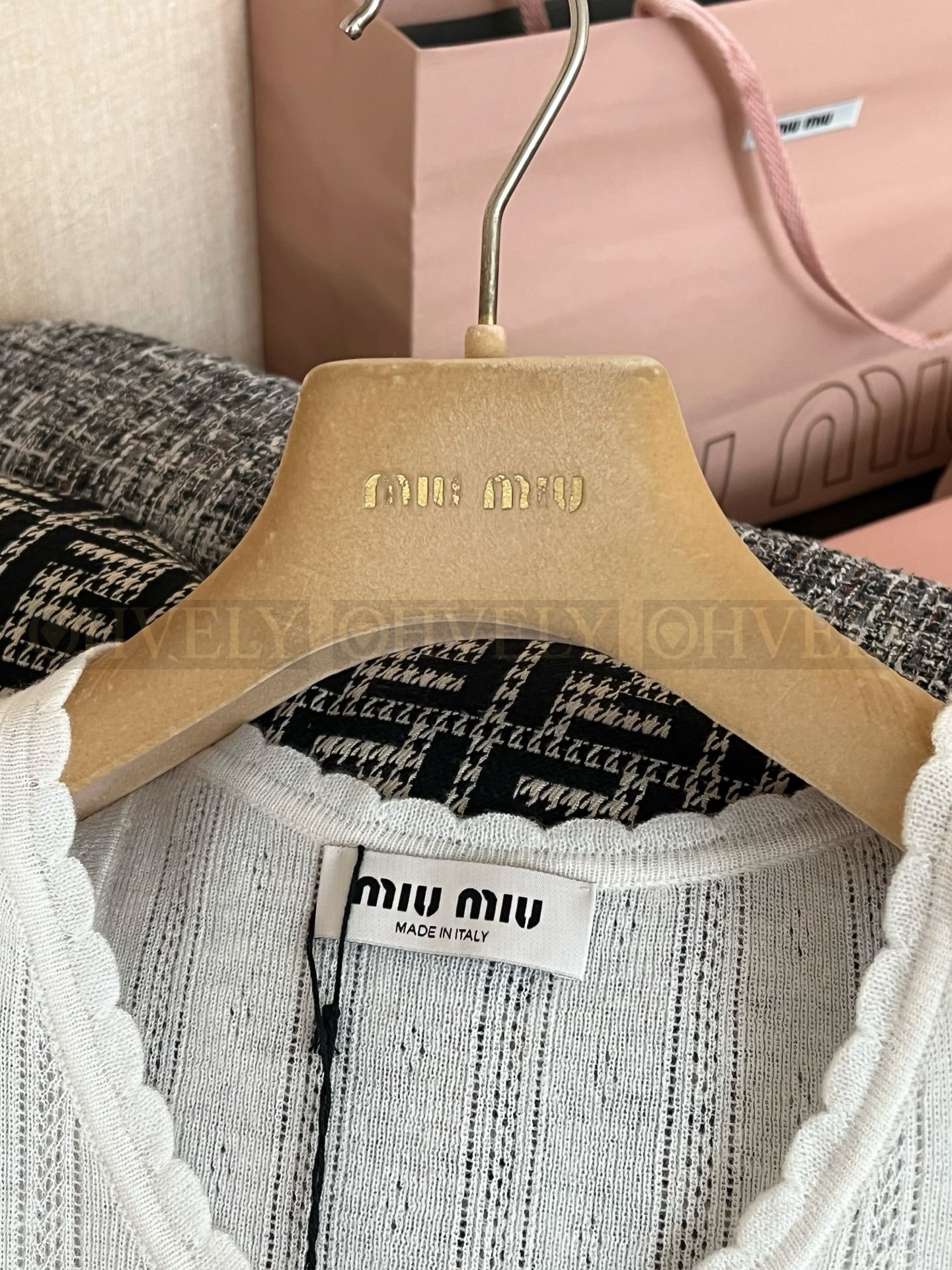 【 ZP버전 】Miu miu 코튼 탱크탑 상품 썸네일