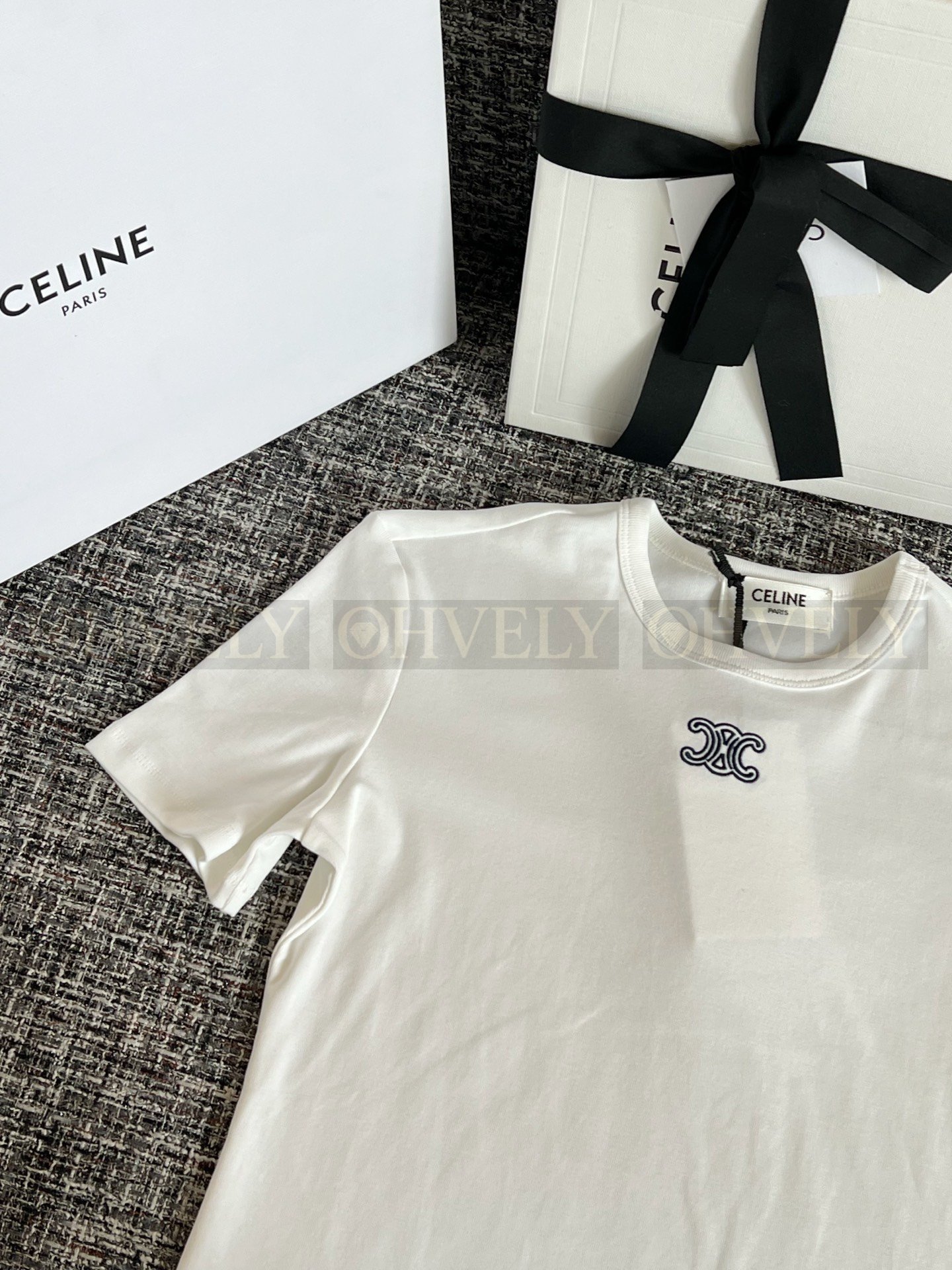 【 ZP버전 】 CELINE 셀린느 트리옹프 패치 코튼 저지 티셔츠 상품 썸네일