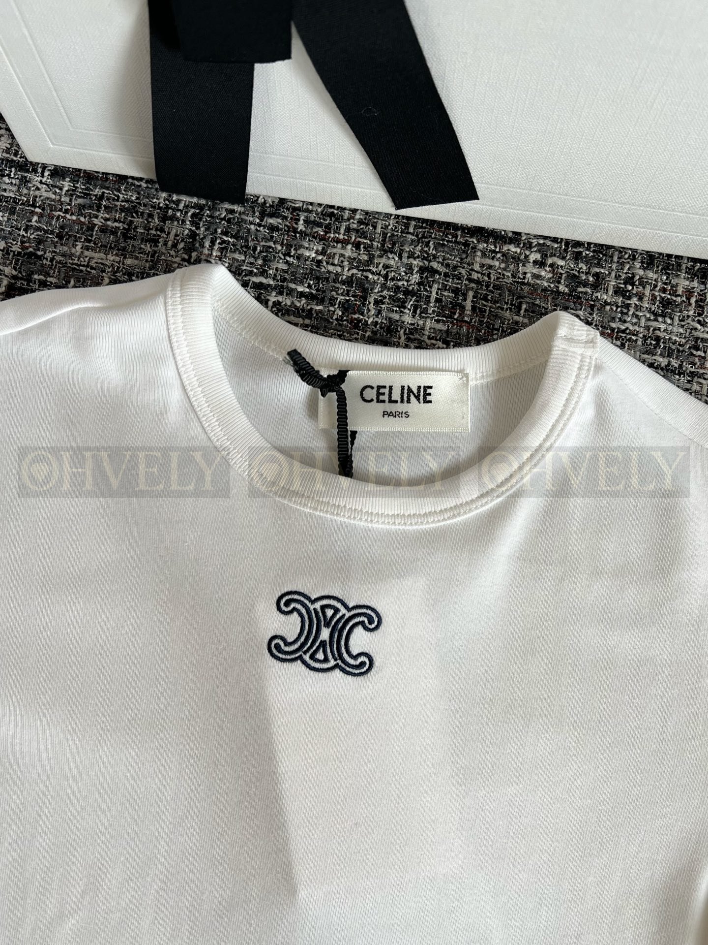 【 ZP버전 】 CELINE 셀린느 트리옹프 패치 코튼 저지 티셔츠 상품 썸네일