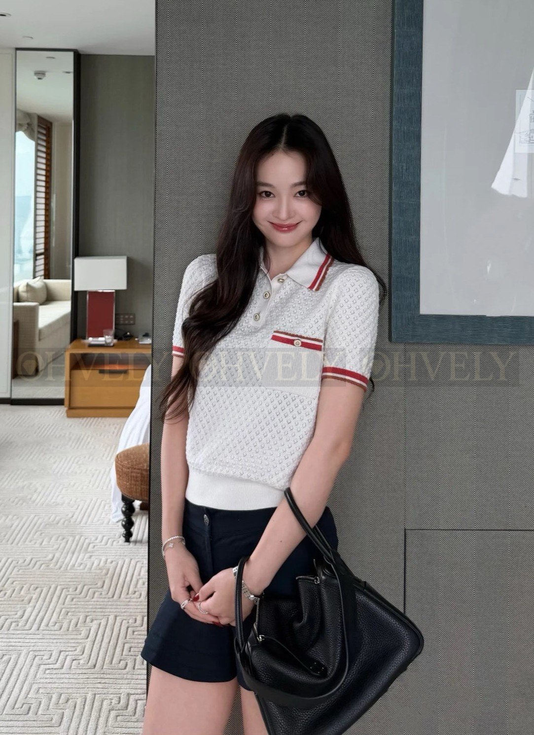 【 ZP버전 】 샤넬 레트로 폴로넥 펀칭 반팔 니트 상품 썸네일