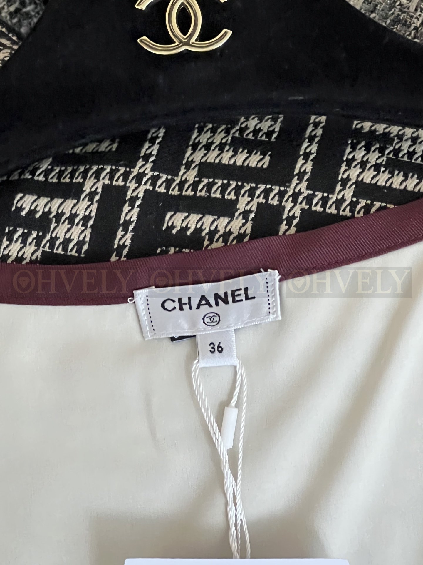 【 ZP버전 】CHANEL 샤넬 CC 로고 민소매 탱크 탑 (화이트) 상품 썸네일