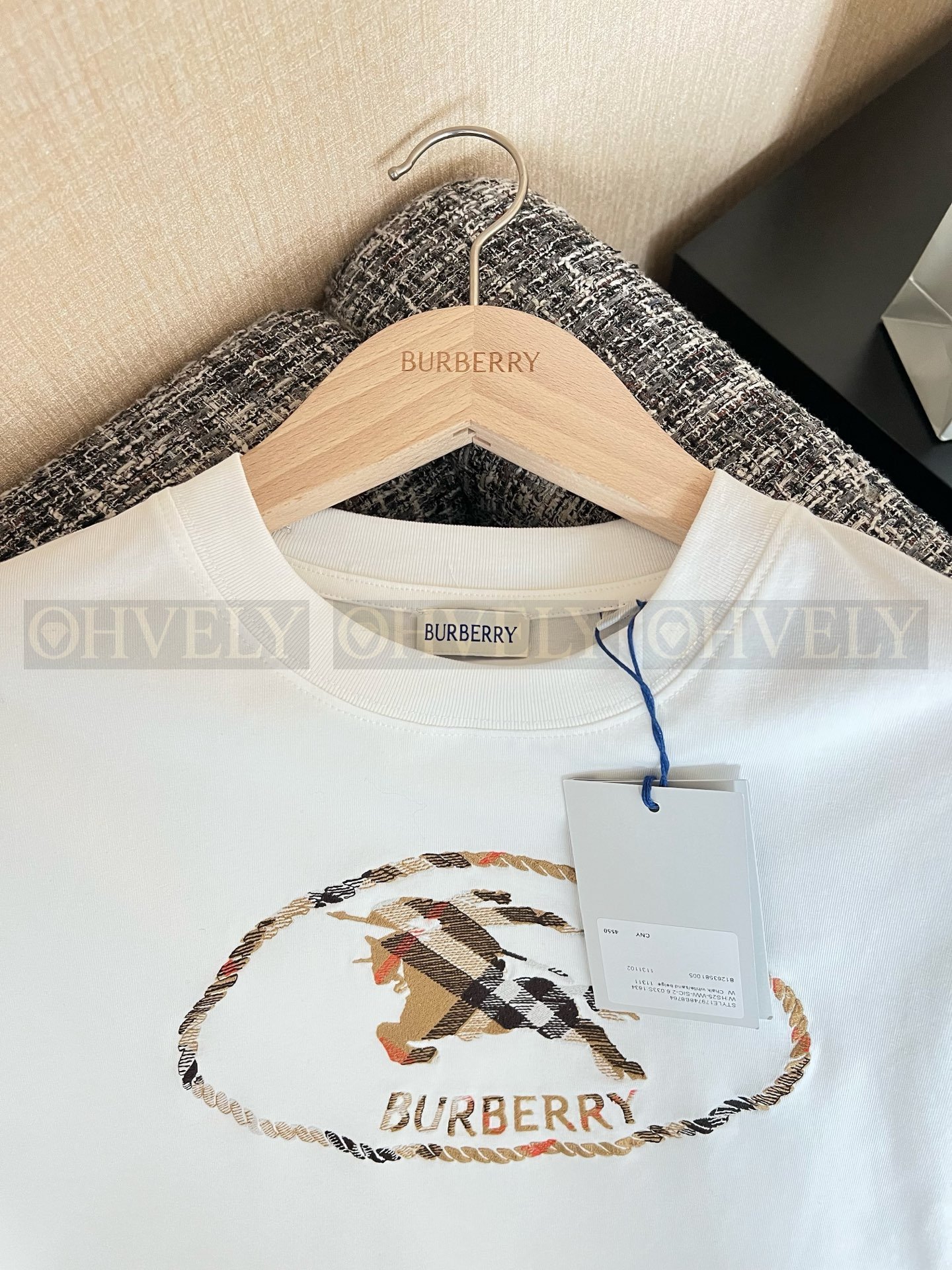 【 ZP버전 】 BURBERRY 버버리 체크 나이트 스탬프 코튼 티셔츠 상품 썸네일
