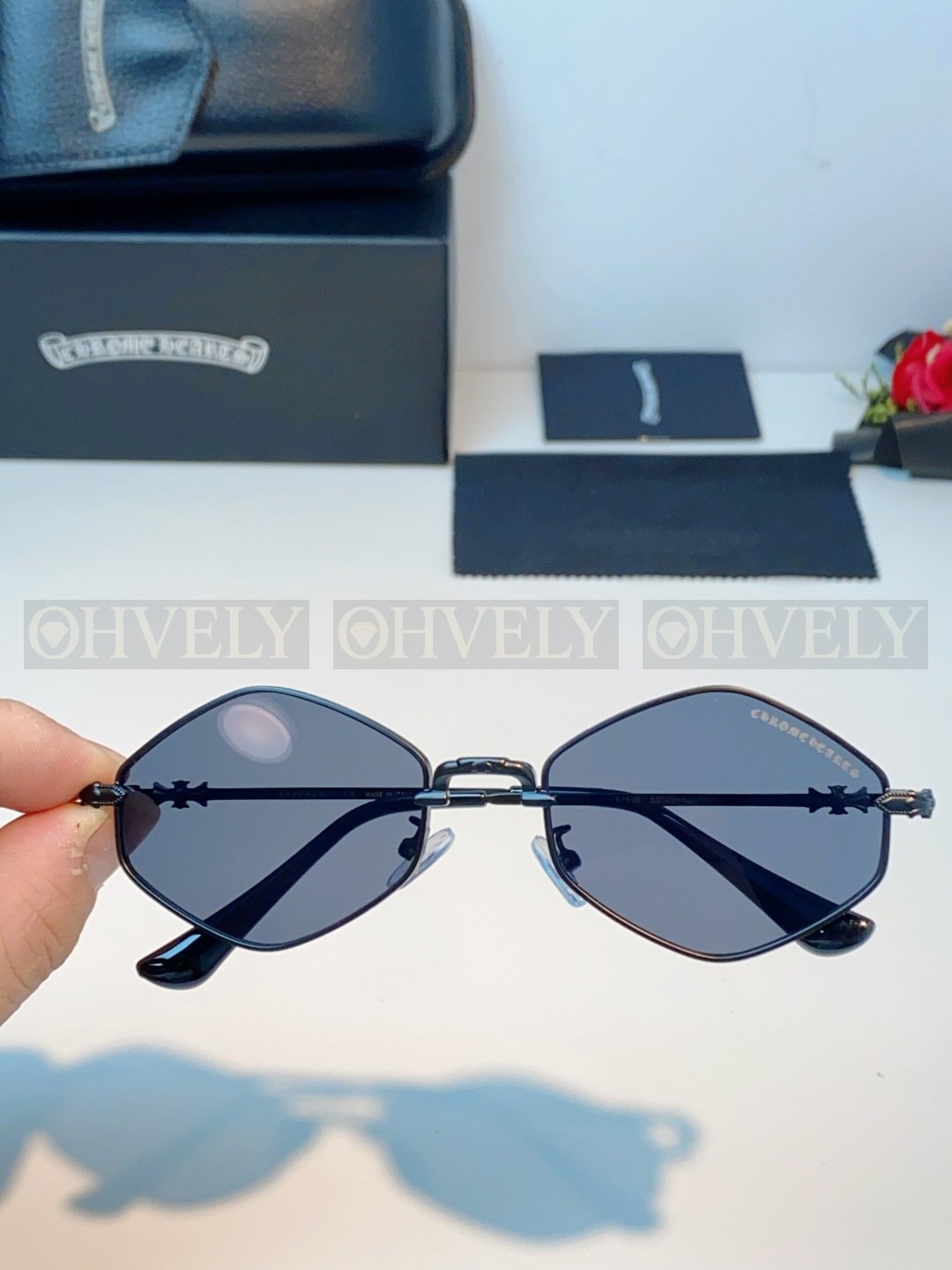 CHROME HEARTS  크롬하츠 다이아몬드 독 선글라스 상품 썸네일