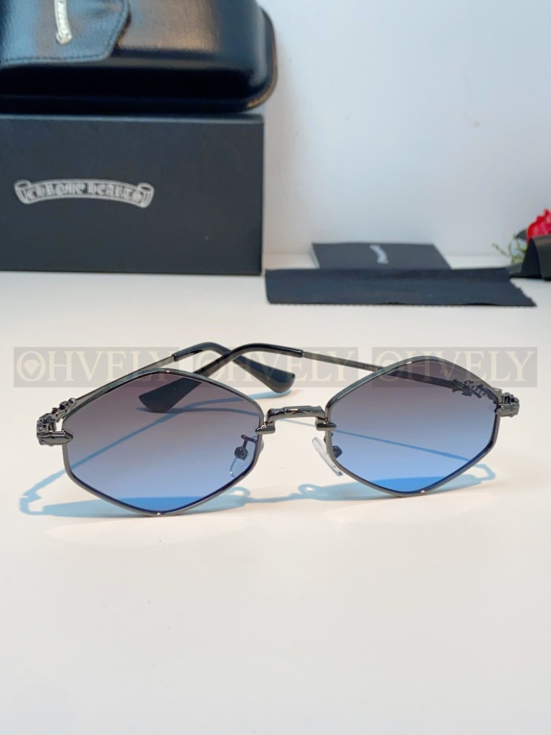 CHROME HEARTS  크롬하츠 다이아몬드 독 선글라스 상품 썸네일