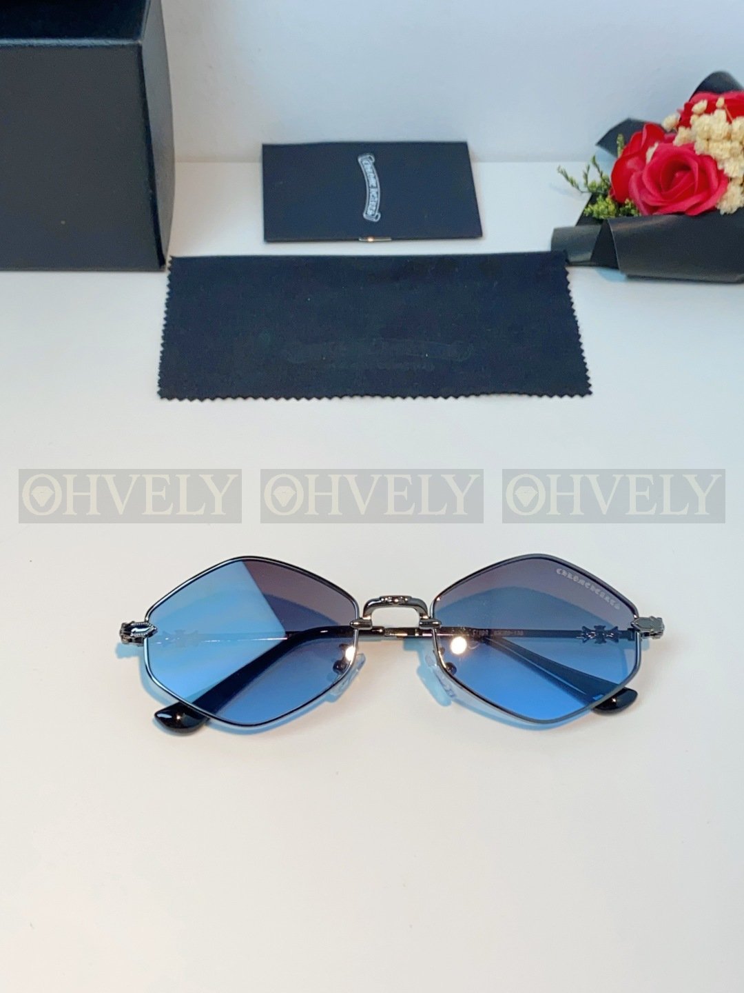 CHROME HEARTS  크롬하츠 다이아몬드 독 선글라스 상품 썸네일