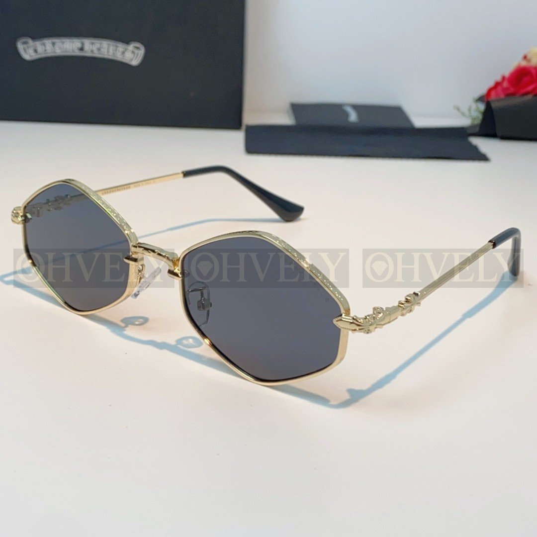 CHROME HEARTS  크롬하츠 다이아몬드 독 선글라스