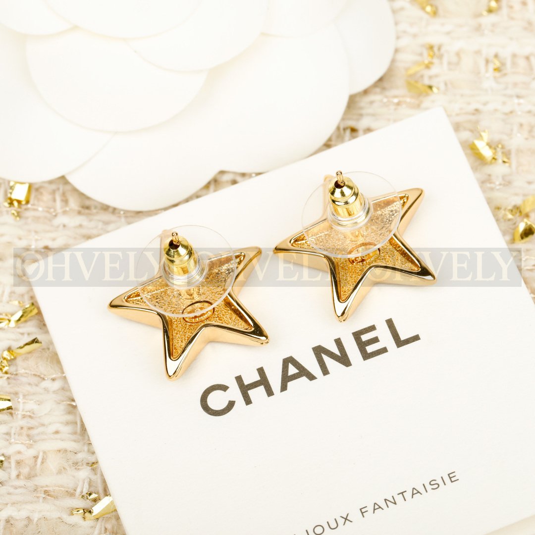 샤넬 CHANEL 골드 스타 스터드 이어링 상품 썸네일