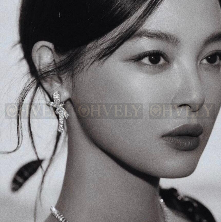 샤넬 CHANEL 뤼반 이어링 (실버) 상품 썸네일