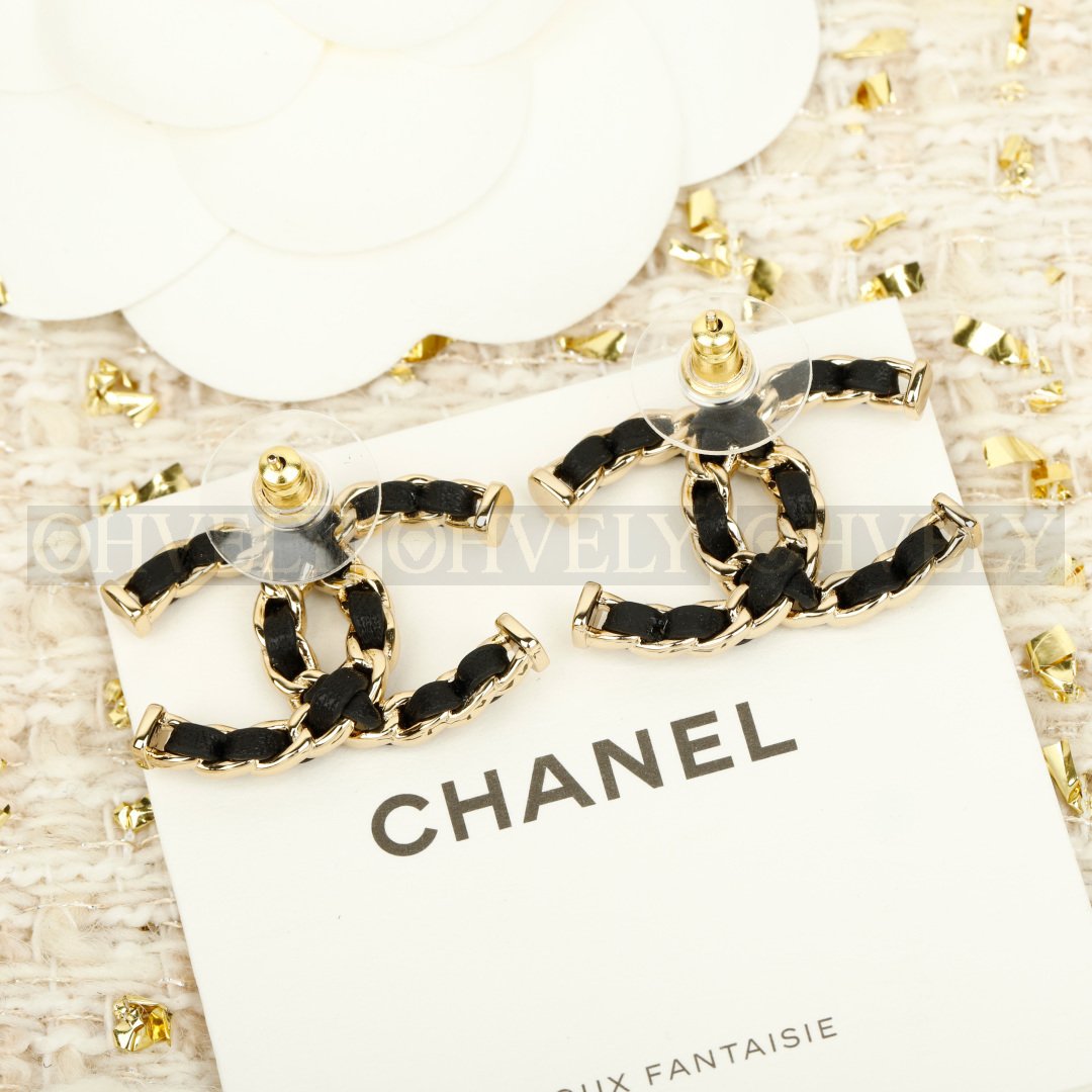 샤넬 CHANEL CC 로고 가죽 체인 이어링 상품 썸네일