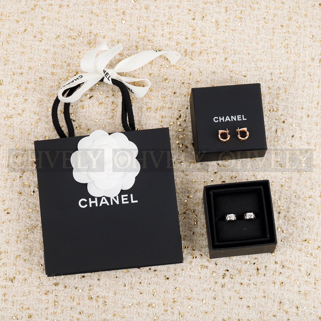샤넬 CHANEL 코코 크러쉬 이어링 이어링 (골드) 상품 썸네일