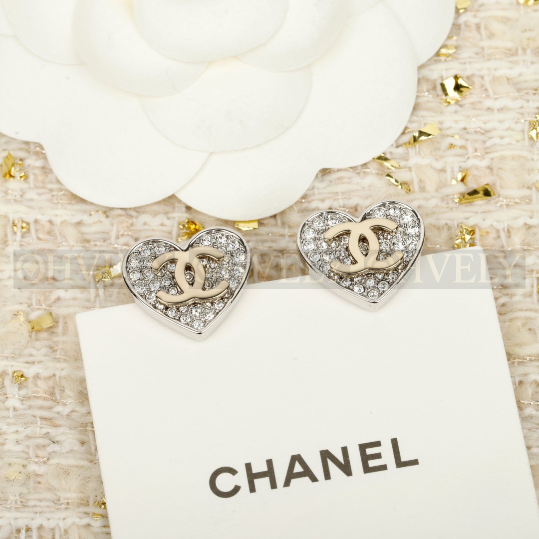 샤넬 CHANEL 하트 크리스탈 이어링 상품 썸네일