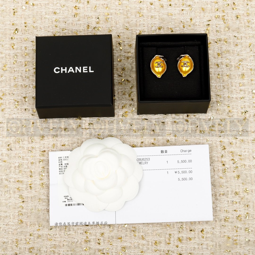 샤넬 CHANEL 레몬 모티프 CC 스터드 이어링 상품 썸네일