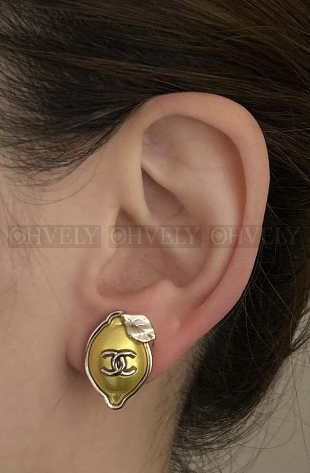 샤넬 CHANEL 레몬 모티프 CC 스터드 이어링 상품 썸네일