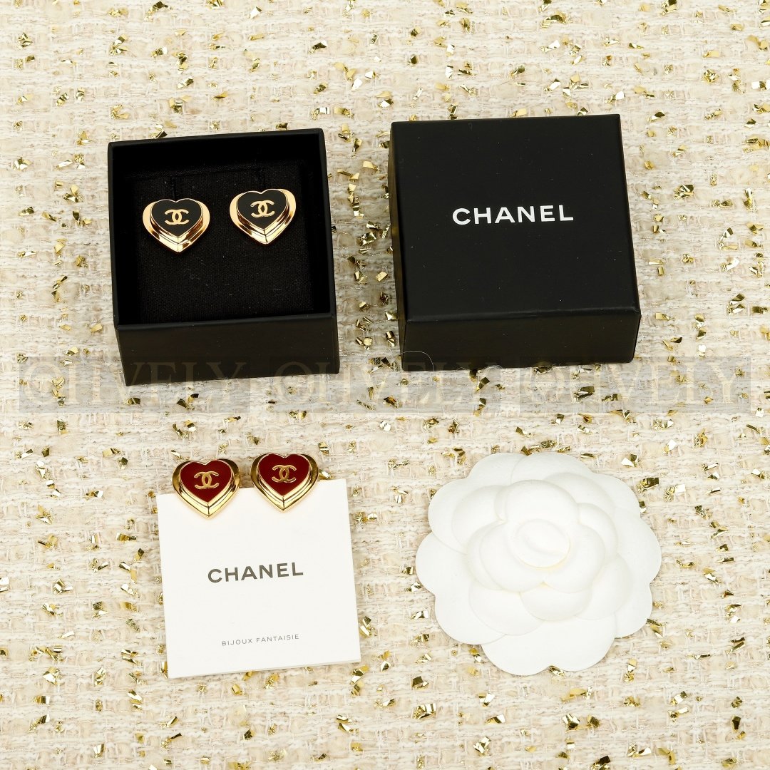 샤넬 CHANEL 크루즈 컬렉션 하트 CC 이어링 (블랙) 상품 썸네일