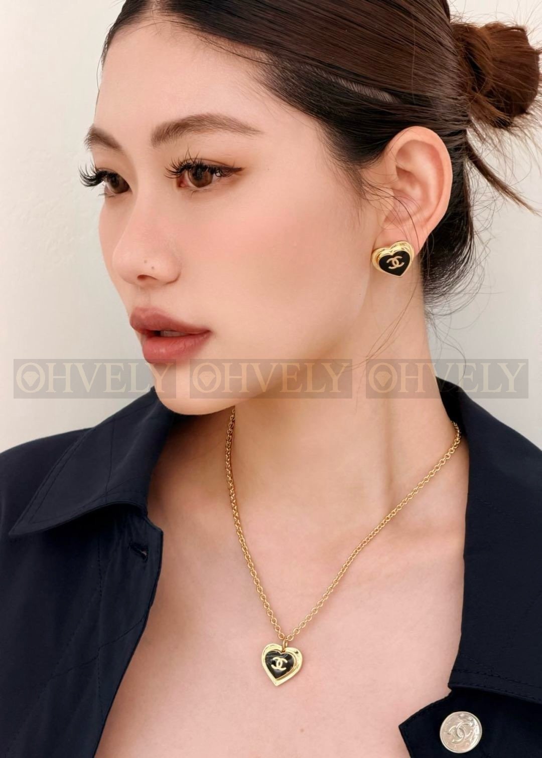 샤넬 CHANEL 크루즈 컬렉션 하트 CC 이어링 (블랙) 상품 썸네일