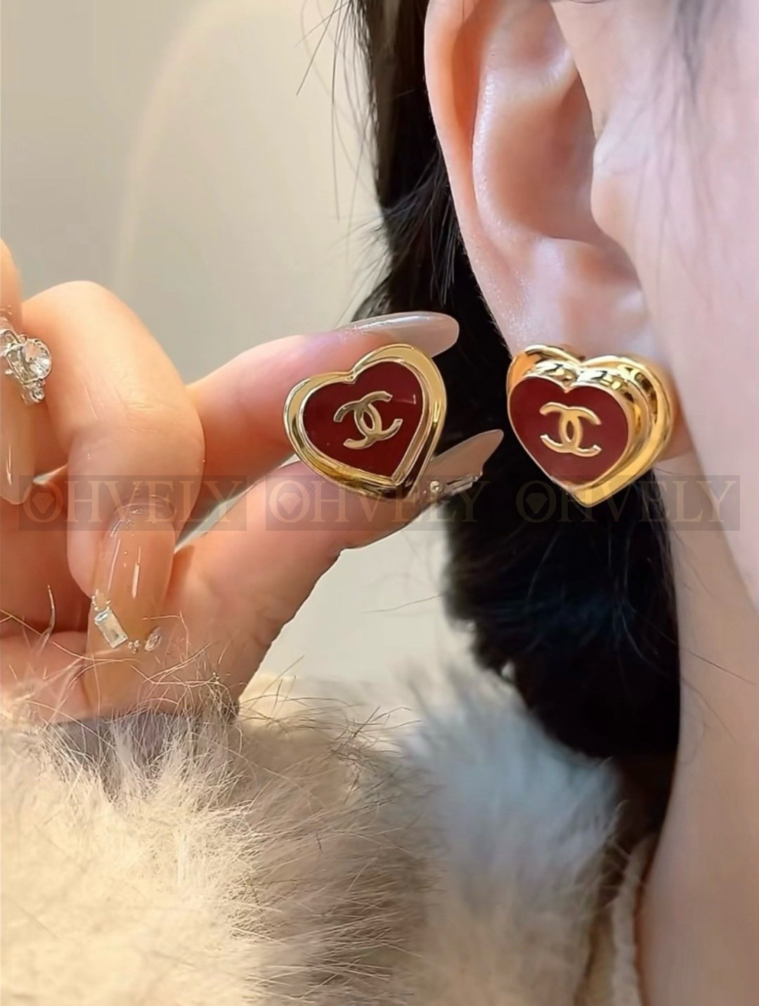 샤넬 CHANEL 크루즈 컬렉션 하트 CC 이어링 (레드) 상품 썸네일