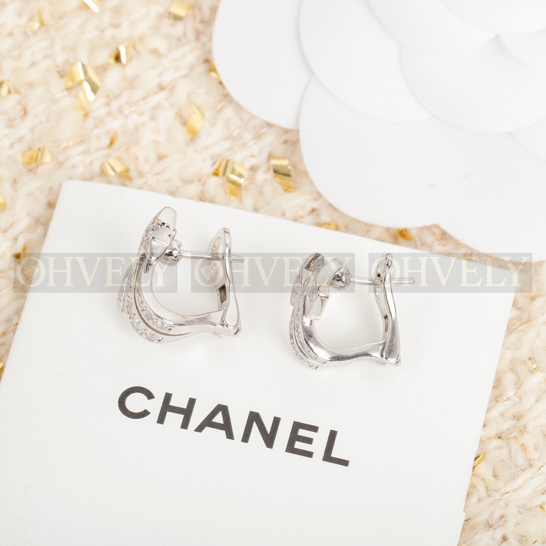 샤넬 CHANEL 에투알 필랑트 CC 이어링 (은판) 상품 썸네일